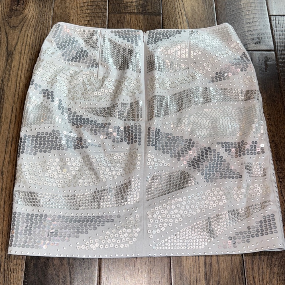 White House Black Market - WHBM sequin silver mini skirt 8 - Picture 6 of 8